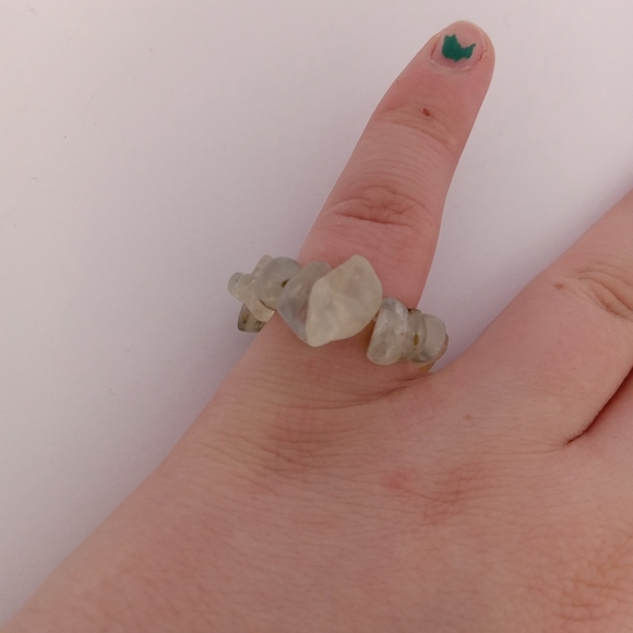 Hand Crafted Jewelry - 💕5/25 Green stone chip ring size 6